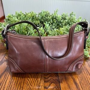 Coach Hampton Soho Tan Chestnut Leather Demi Y2K Shoulder Baguette TAG‎ F11195